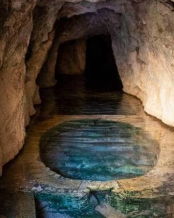 La Hacienda Remedios (Cavernas Con Aguas Termales)